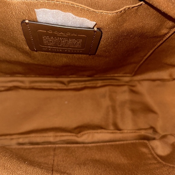 Coach Bag - Picture 3 of 4